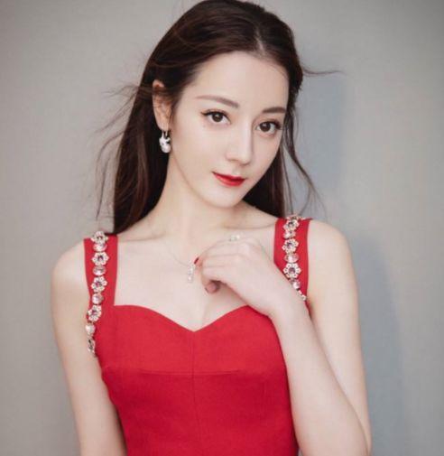 娱乐圈人爆料热巴,娱乐圈爆料背后的真实故事 第1张 娱乐圈人爆料热巴,娱乐圈爆料背后的真实故事 第1张